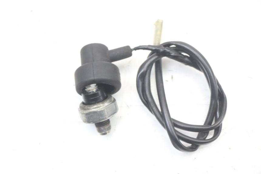 photo de OIL PRESSURE SENSOR SUZUKI GSR 750 (2011 - 2017)