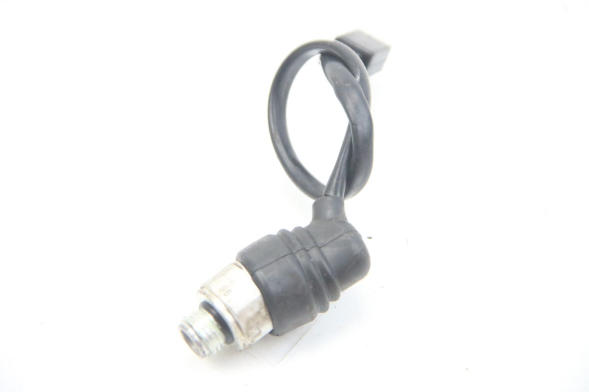 photo de OIL PRESSURE SENSOR SUZUKI SV S 650 (1999 - 2002)