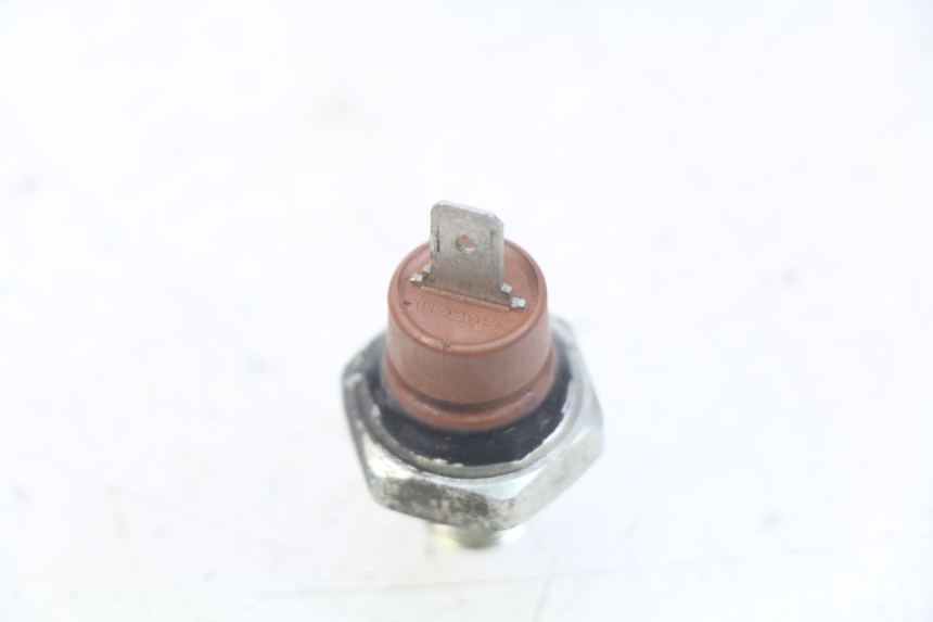 photo de OIL PRESSURE SENSOR PIAGGIO VESPA GTS IGET ABS 125 (2017 - 2023)