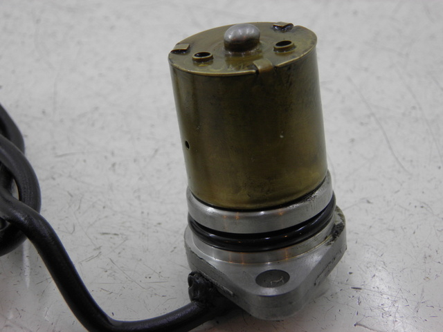 photo de OIL PRESSURE SENSOR YAMAHA FJR 1300 (2004 - 2005) - Checked used part