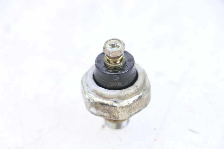 photo de OIL PRESSURE SENSOR KAWASAKI ZR 7 750 (1999 - 2001) - Zoom on usage condition