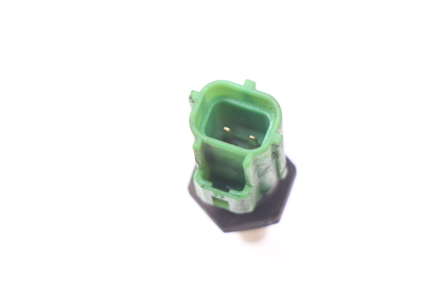 photo de WATER TEMPERATURE SENSOR SUZUKI BURGMAN 650 (2002 - 2004)