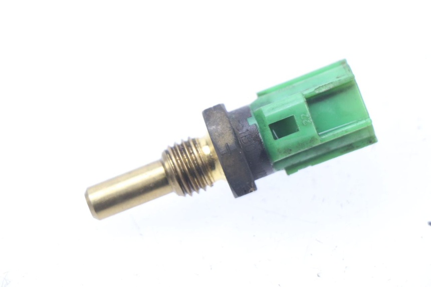 photo de WATER TEMPERATURE SENSOR SUZUKI BURGMAN 650 (2002 - 2004)