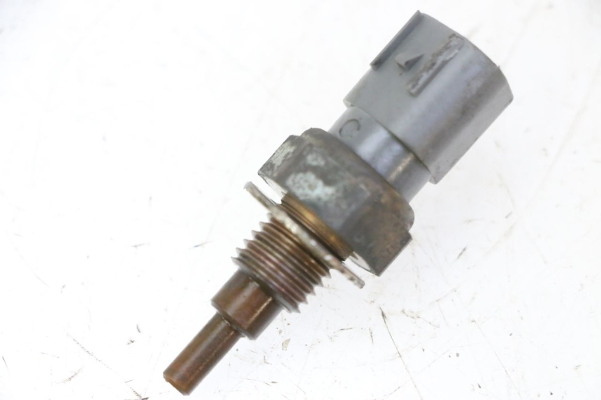 photo de WATER TEMPERATURE SENSOR HONDA FES S-WING SWING ABS 125 (2007 - 2015)