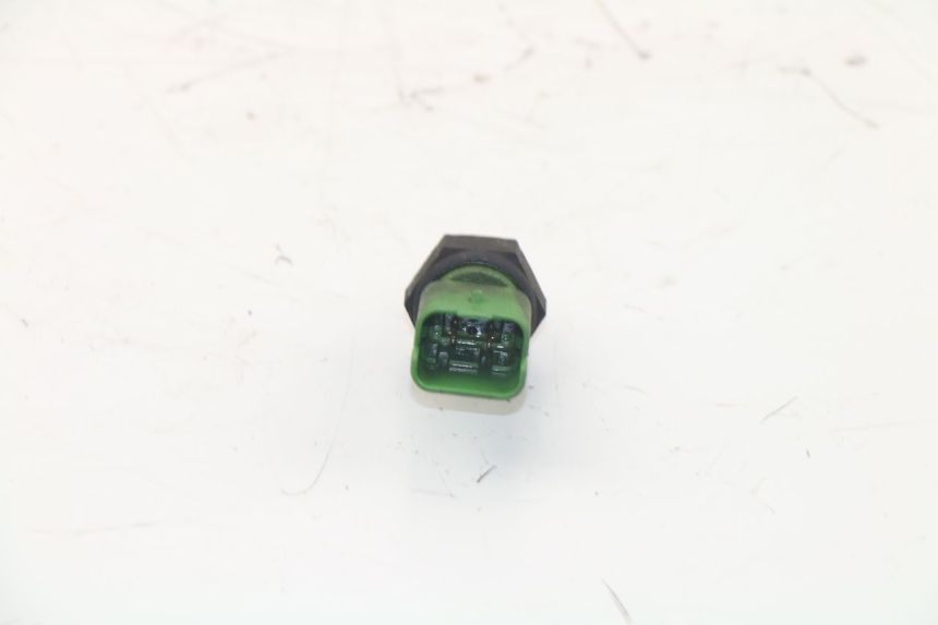 photo de WATER TEMPERATURE SENSOR PIAGGIO VESPA LX 125 (2005 - 2010)