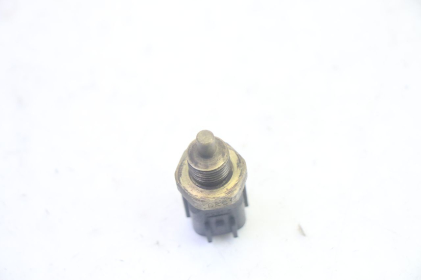 photo de WATER TEMPERATURE SENSOR DAELIM S1 125 (2007 - 2016) - Technical close-up