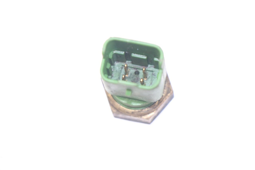 photo de WATER TEMPERATURE SENSOR PEUGEOT SATELIS 300 (2012 - 2015)