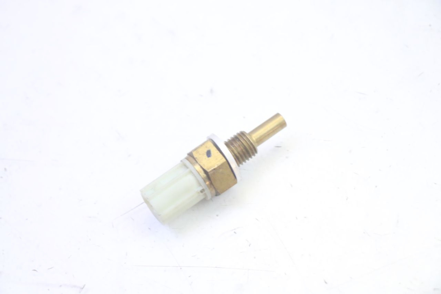 photo de WATER TEMPERATURE SENSOR YAMAHA TRICITY 300 (2020 - 2024) - Zoom on usage condition