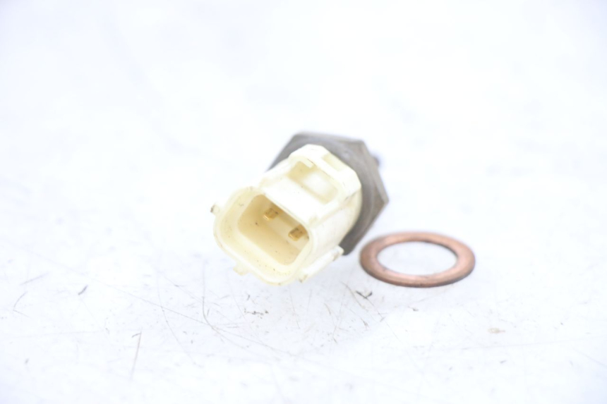 photo de WATER TEMPERATURE SENSOR YAMAHA X-MAX XMAX 250 (2006 - 2009)