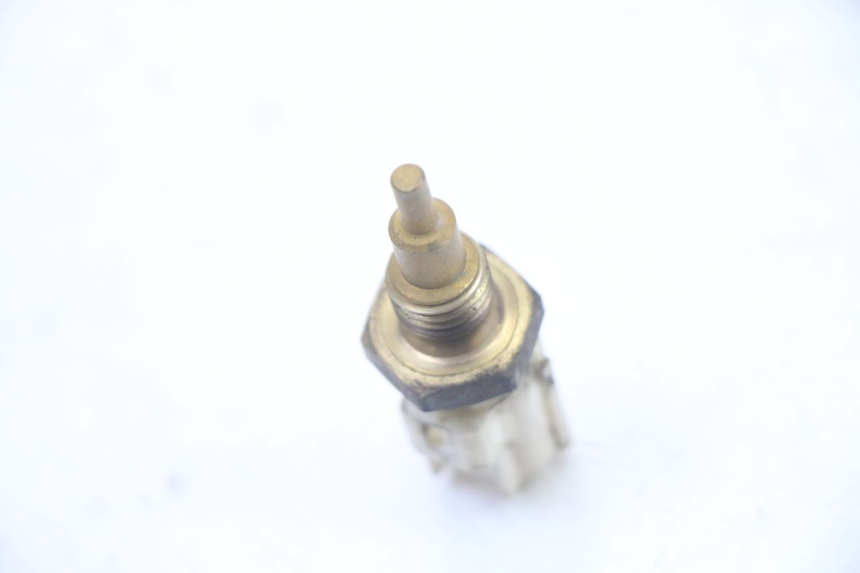 photo de WATER TEMPERATURE SENSOR YAMAHA X-MAX XMAX 125 (2010 - 2014)