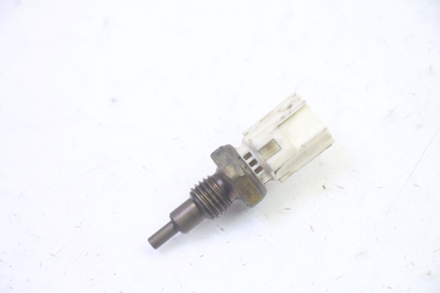 photo de WATER TEMPERATURE SENSOR YAMAHA X-MAX XMAX 125 (2010 - 2014)