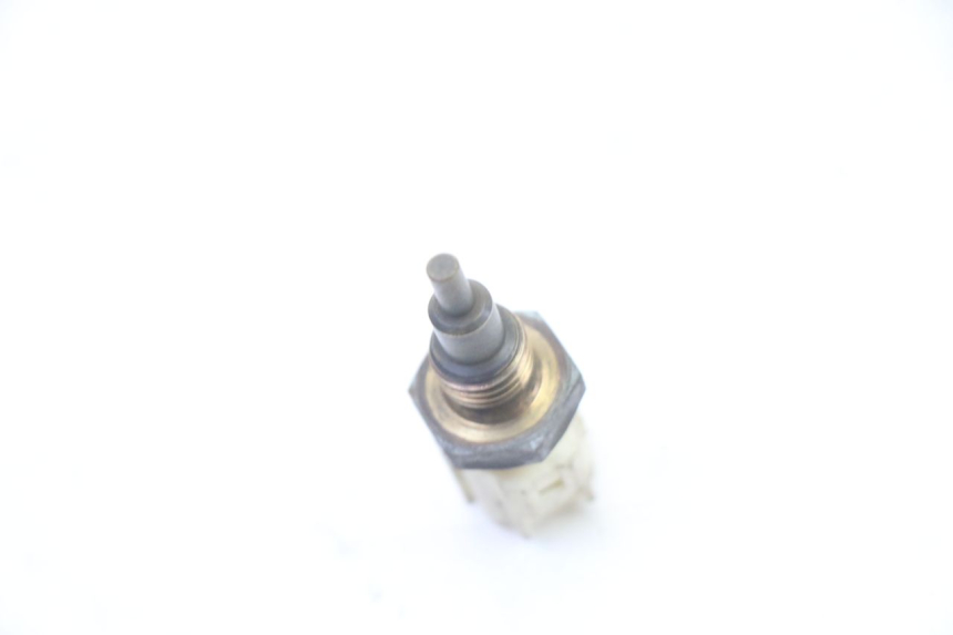 photo de WATER TEMPERATURE SENSOR YAMAHA XMAX X-MAX 125 (2006 - 2009)