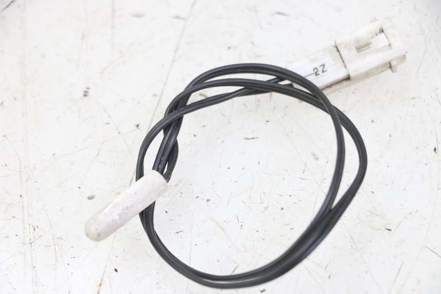 photo de OUTDOOR TEMPERATURE SENSOR PEUGEOT SATELIS 125 (2013 - 2018)