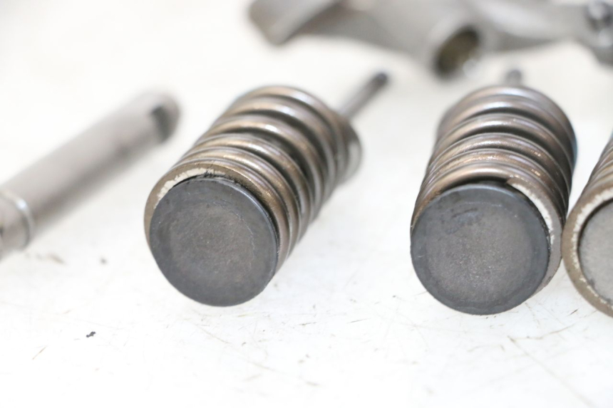 photo de ENGINE VALVE SUZUKI BURGMAN 125 (2007 - 2014)