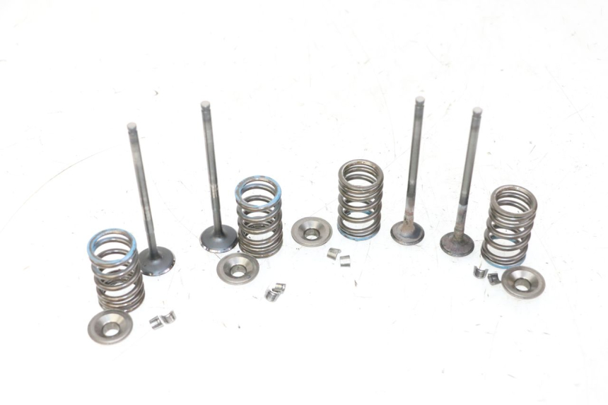 photo de ENGINE VALVE SUZUKI BURGMAN 125 (2007 - 2014)