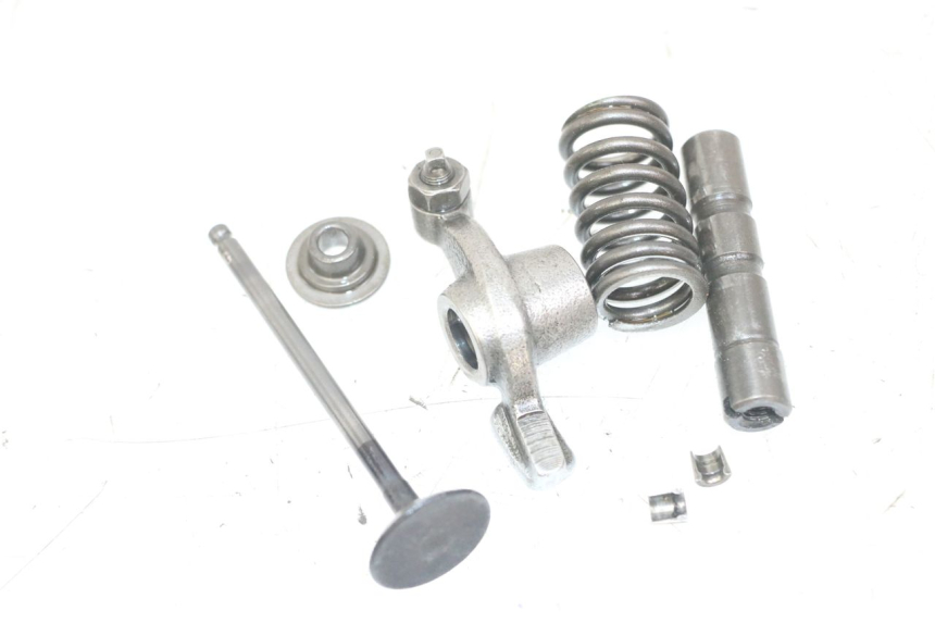 photo de ENGINE VALVE PEUGEOT KISBEE 4T 50 (2018 - 2022)