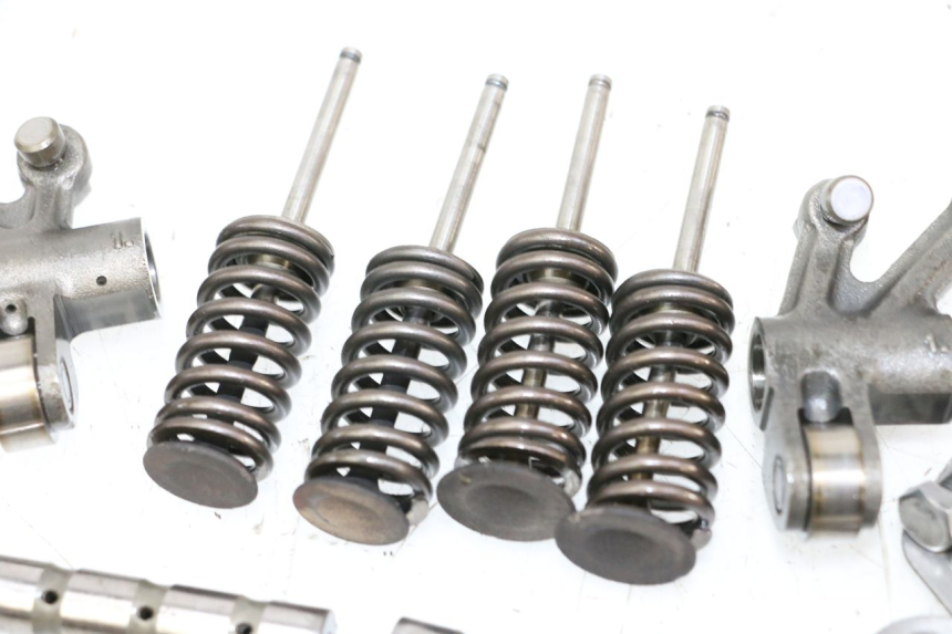 photo de ENGINE VALVE PEUGEOT SATELIS 125 (2010 - 2012)