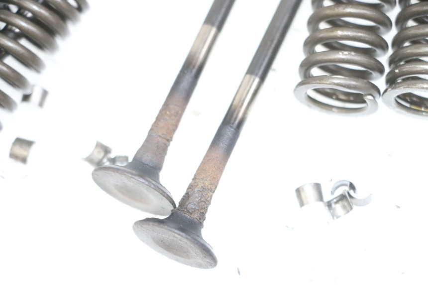 photo de ENGINE VALVE PIAGGIO VESPA GRANTURISMO 200 (2004 - 2005)