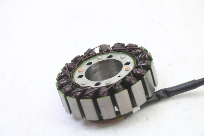photo de STATOR HONDA CBR RR FIREBLADE 900 (1992 - 1994)