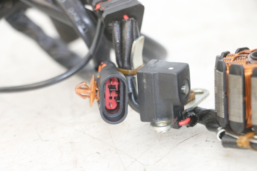 photo de STATOR PIAGGIO MP3 LT 300 (2010 - 2016)