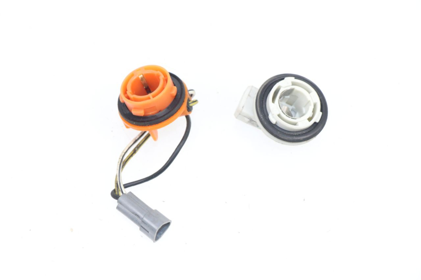 photo de BULB HOLDER PIAGGIO VESPA LX 2T 50 (2005 - 2013)