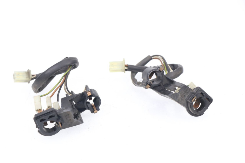 photo de BULB HOLDER YAMAHA XMAX X-MAX 125 (2006 - 2009)