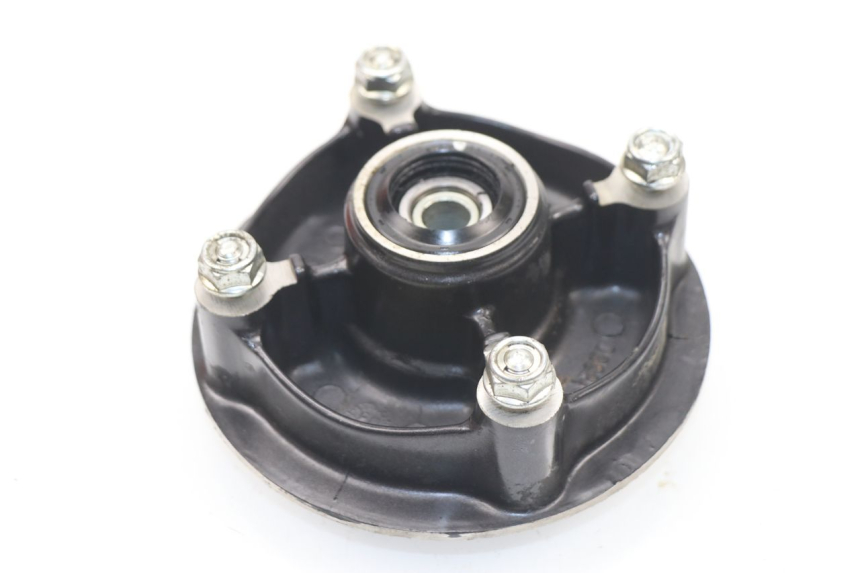 photo de SPROCKET MOUNT HONDA CBF 125 (2009 - 2015)