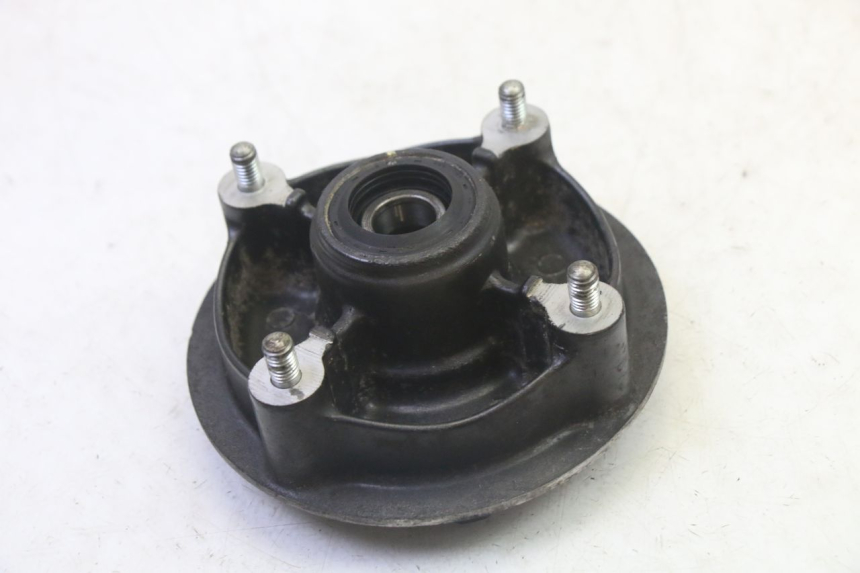 photo de SPROCKET MOUNT HONDA CBF 125 (2009 - 2015)