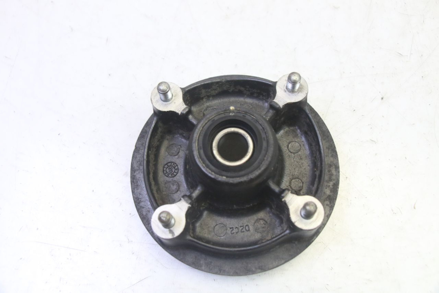 photo de SPROCKET MOUNT HONDA CBF 125 (2009 - 2015)