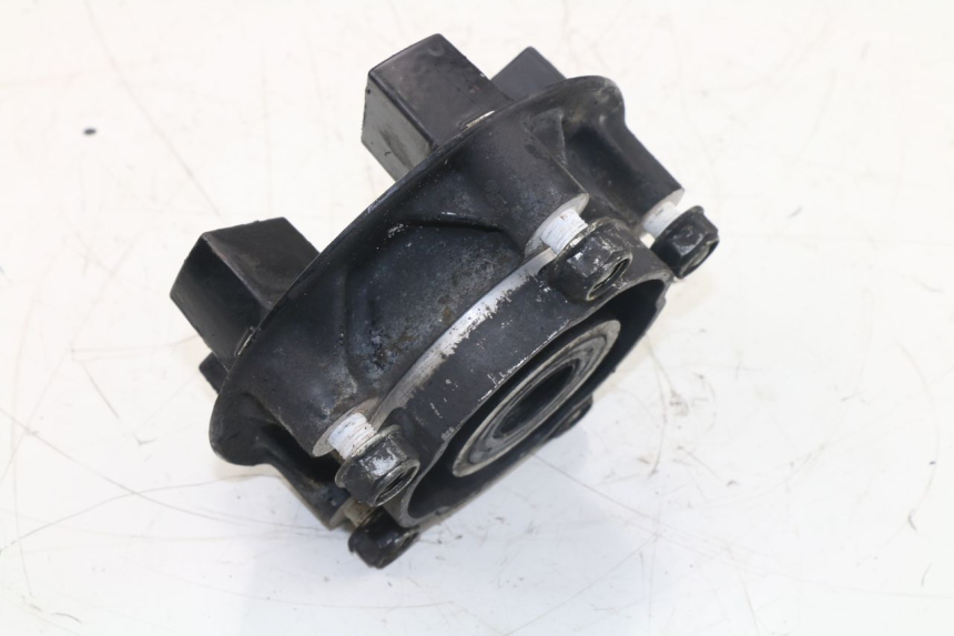 photo de SPROCKET MOUNT HONDA CBF N 600 (2004 - 2007)