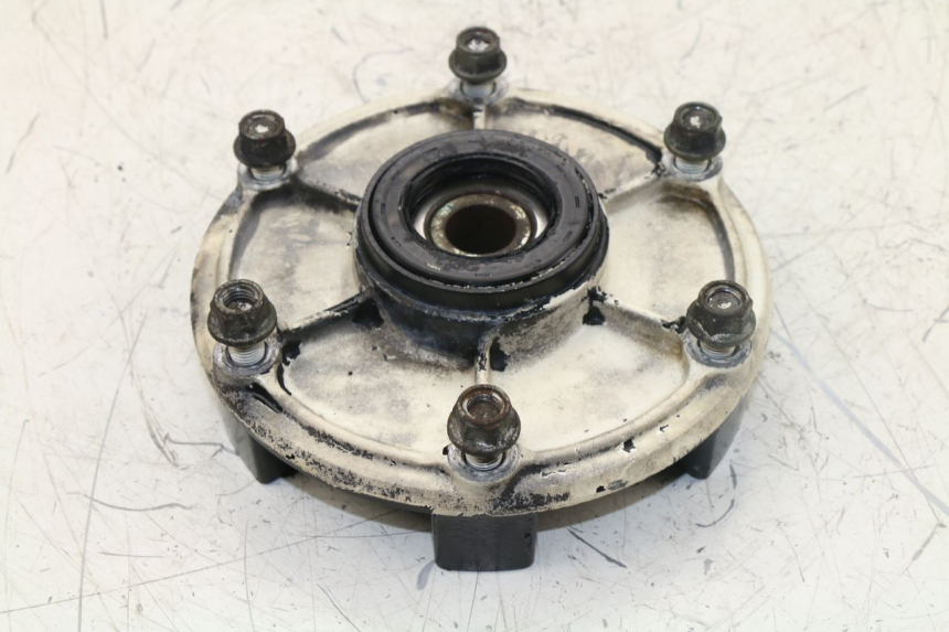 photo de SPROCKET CARRIER YAMAHA FZS FAZER 600 (1998 - 2001)
