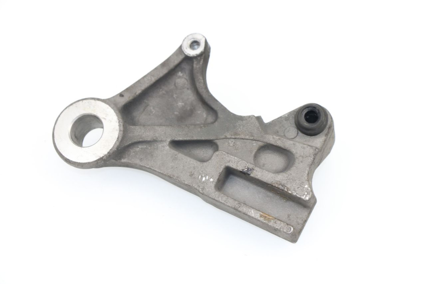 photo de REAR CALIPER BRACKET HONDA CBF N 600 (2008 - 2010)