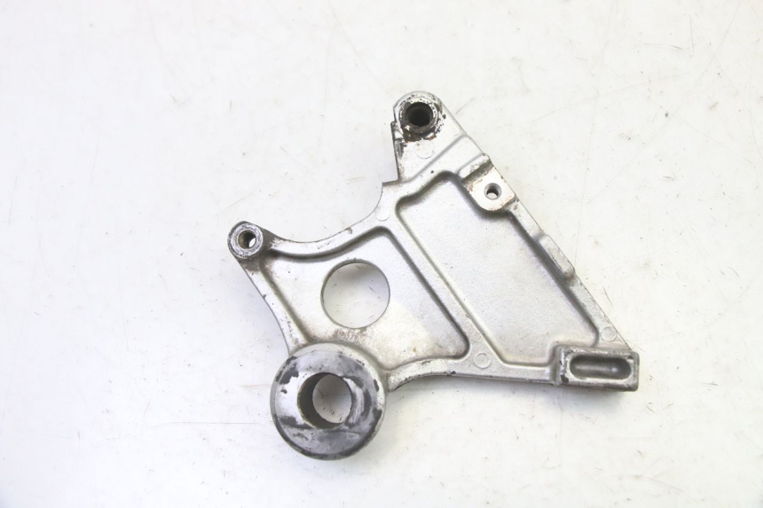 photo de REAR CALIPER BRACKET HONDA CBR RR FIREBLADE 900 (1992 - 1994)