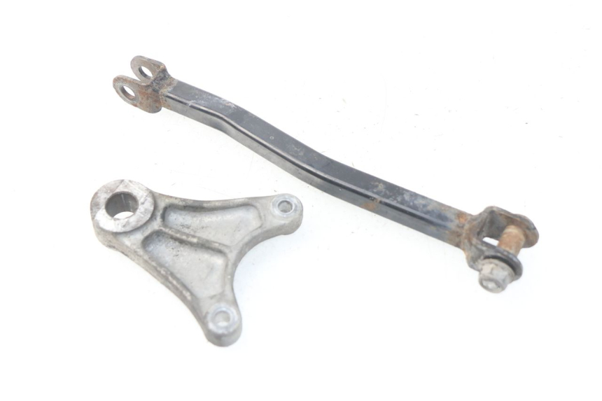 photo de REAR CALIPER BRACKET SUZUKI GSX-F GSXF 600 (1998 - 2004)