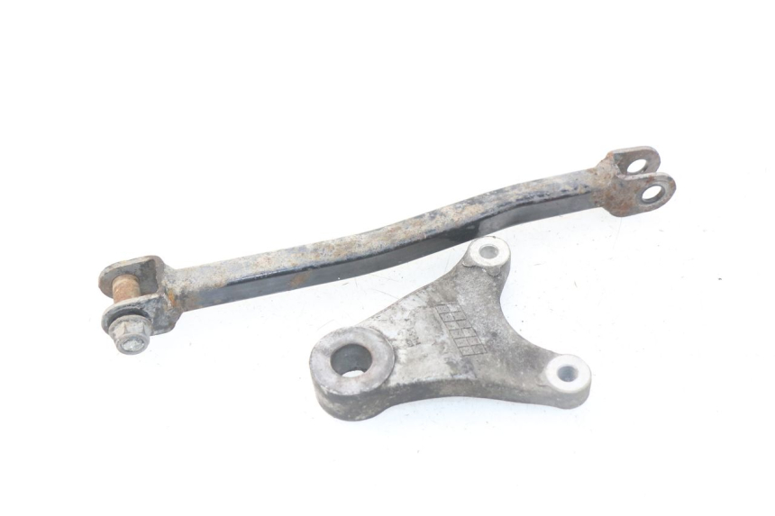 photo de REAR CALIPER BRACKET SUZUKI GSX-F GSXF 600 (1998 - 2004)