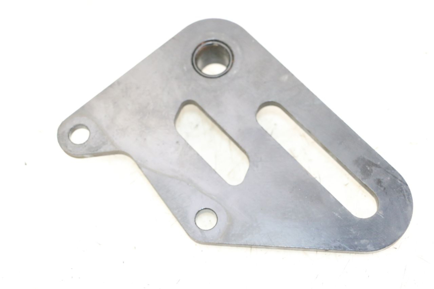 photo de REAR CALIPER BRACKET KEEWAY K-LIGHT KLIGHT 125 (2018 - 2025) - Zoom on usage condition