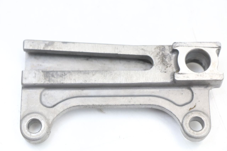 photo de REAR BRAKE CALIPER BRACKET KAWASAKI KX L 85 (2022 - 2024)