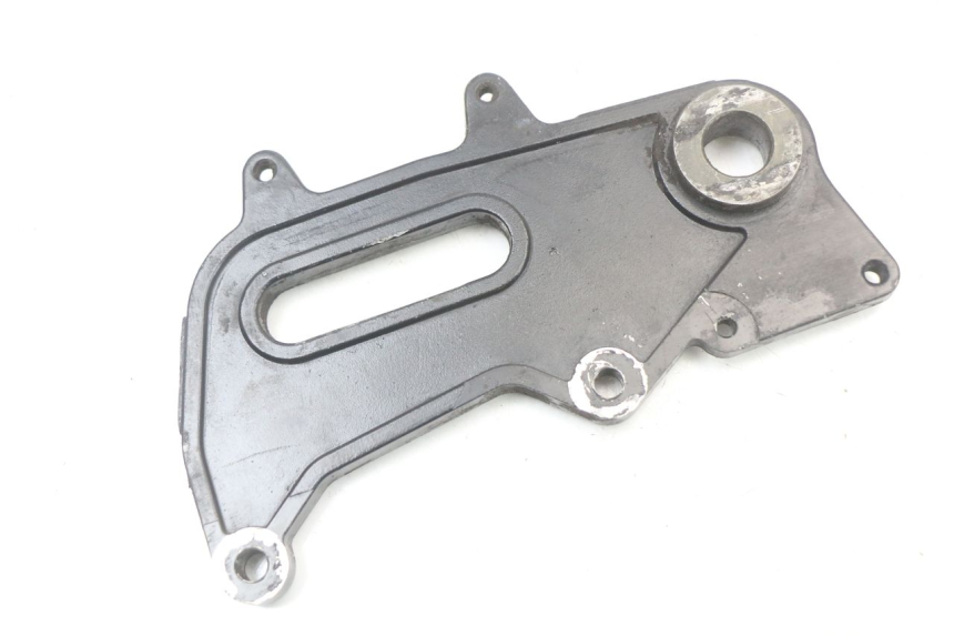 photo de REAR BRAKE CALIPER BRACKET KEEWAY TX 50 (2008 - 2015)