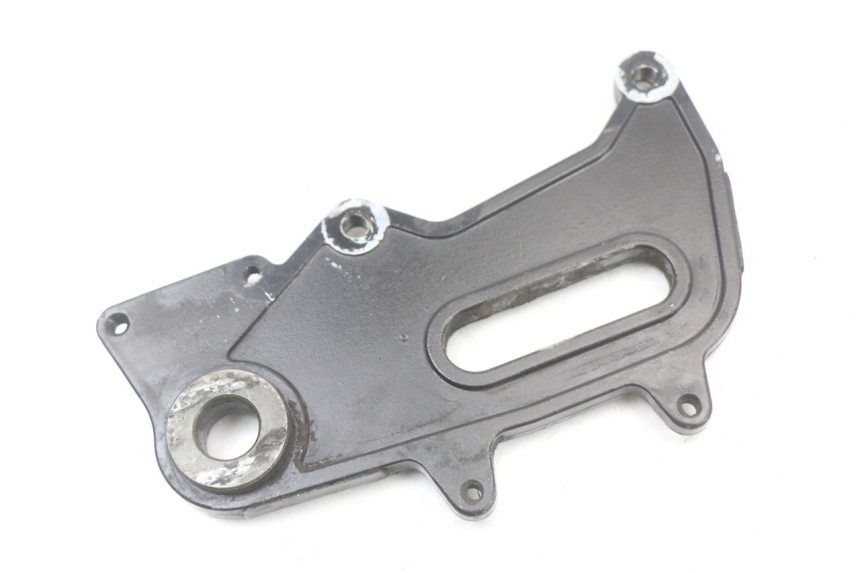 photo de REAR BRAKE CALIPER BRACKET KEEWAY TX 50 (2008 - 2015)