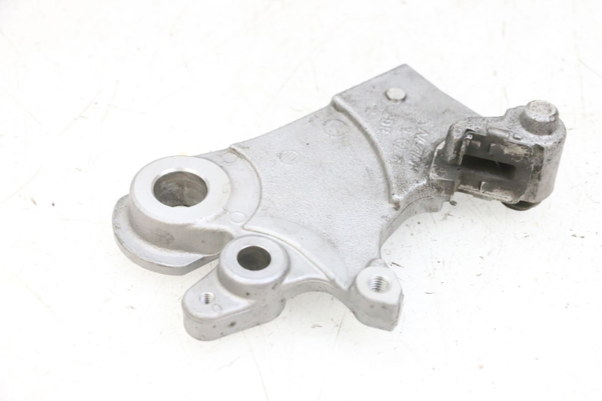 photo de REAR CALIPER BRACKET YAMAHA MT-07 MT07 ABS 700 (2018 - 2020) - Zoom on usage condition