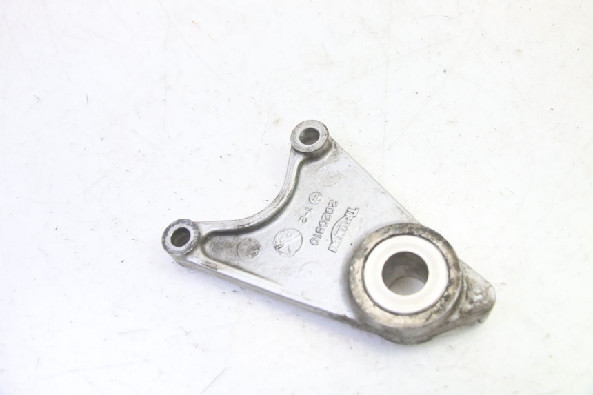 photo de REAR CALIPER BRACKET TRIUMPH SPRINT 900 (1995 - 1998)