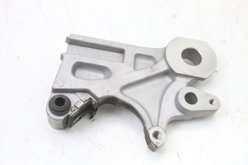photo de REAR CALIPER BRACKET YAMAHA TRACER 7 700 (2020 - 2024)
