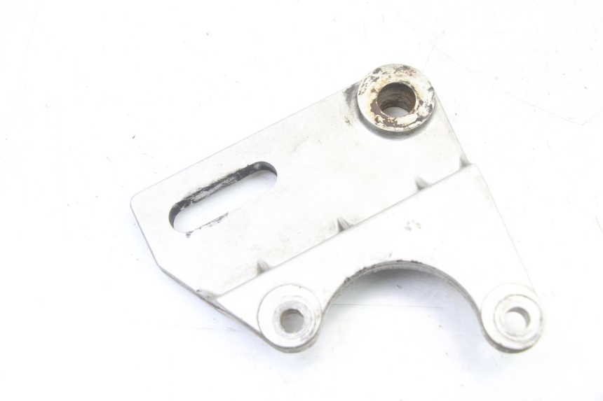 photo de REAR CALIPER BRACKET YAMAHA TZR 50 (2008 - 2016)