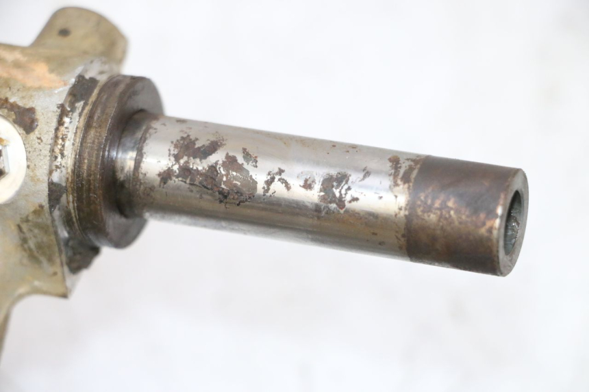 photo de REAR CALIPER BRACKET YAMAHA YFM GRIZZLY 550 (2008 - 2015)