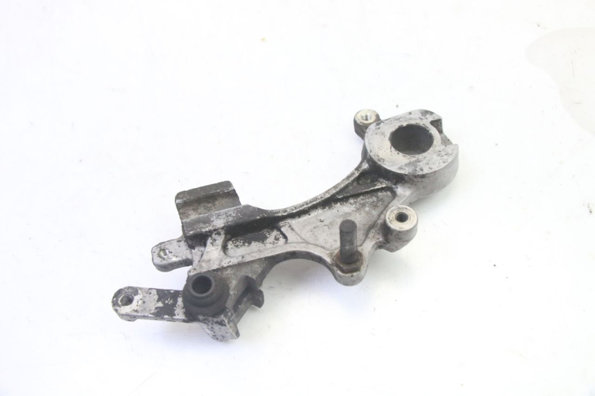 photo de REAR CALIPER BRACKET YAMAHA YZ 125 (1998 - 2005)