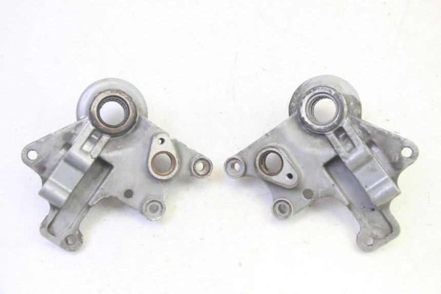 photo de FRONT CALIPER BRACKET PIAGGIO MP3 RL 250 (2007 - 2010) - Zoom on usage condition