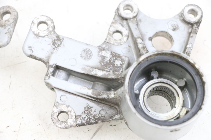 photo de FRONT CALIPER BRACKET PIAGGIO MP3 RL 250 (2007 - 2010) - Checked used part