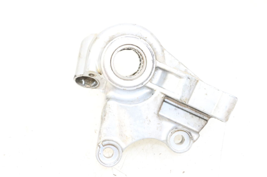 photo de FRONT CALIPER BRACKET PIAGGIO VESPA LX 125 (2005 - 2010)