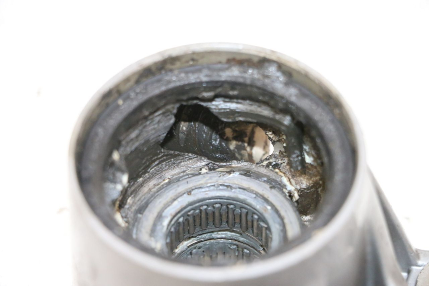 photo de FRONT CALIPER BRACKET PIAGGIO VESPA GTS SUPER IE 125 (2009 - 2016) - Technical close-up