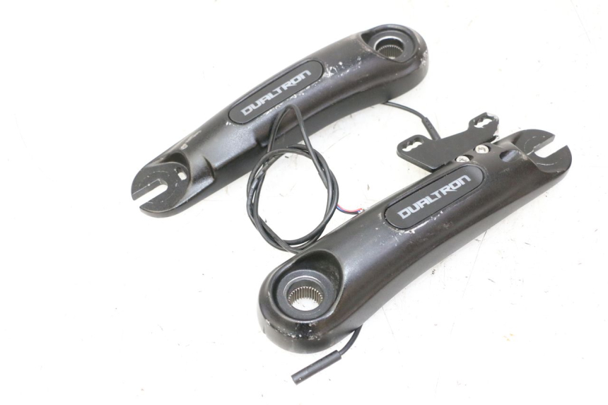 photo de FRONT BRAKE CALIPER BRACKET DUALTRON VICTOR LIMITED 1
